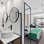 Paradiso Garden 4*