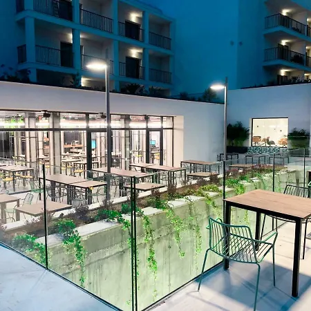 天堂花园酒店 酒店