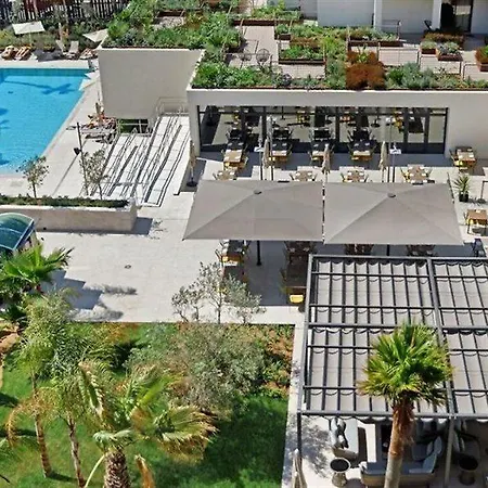 Paradiso Garden 4*