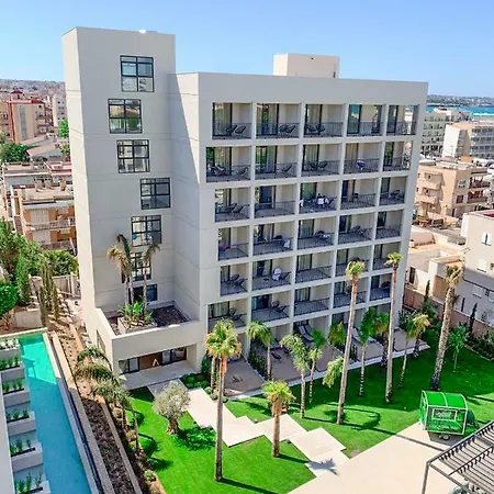 מלון Paradiso Garden 4*