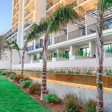 Paradiso Garden 4*
