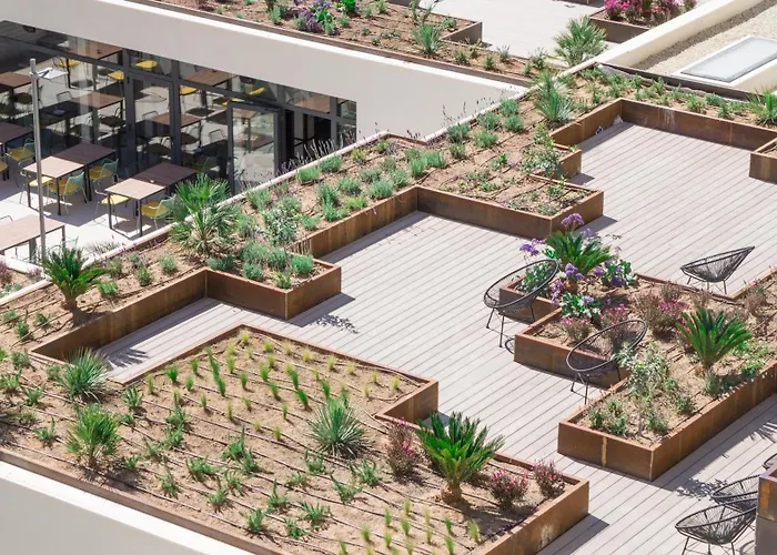 Paradiso Garden Hotel 4*