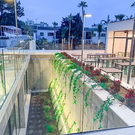 Paradiso Garden מלון 4*